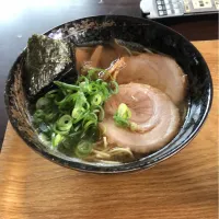 Snapdishの料理写真:煮干風マルタイラーメン|かおるさん