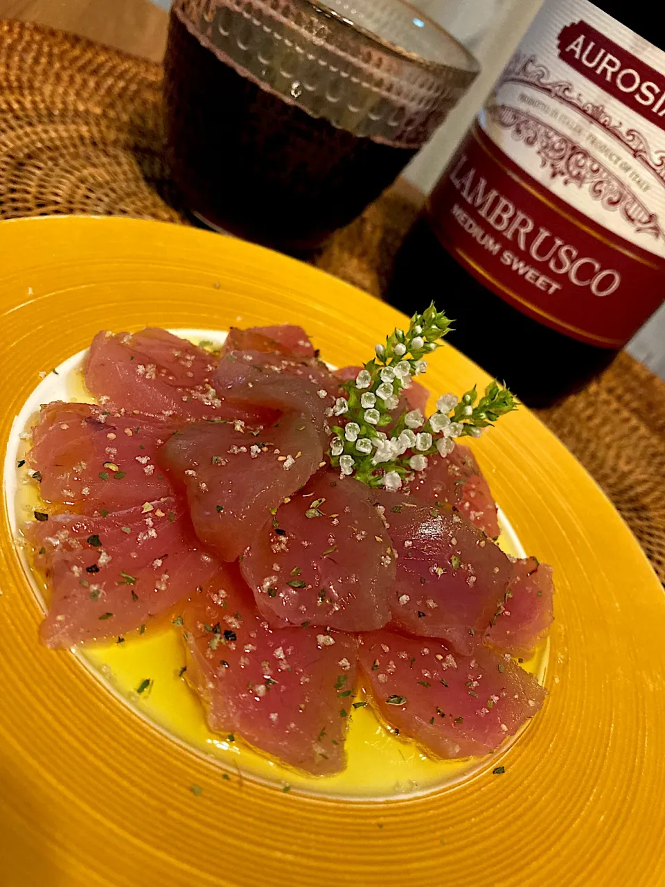 マグロのカルパッチョとランブルスコ😋🍷🐟💕🎶✨|アイさん