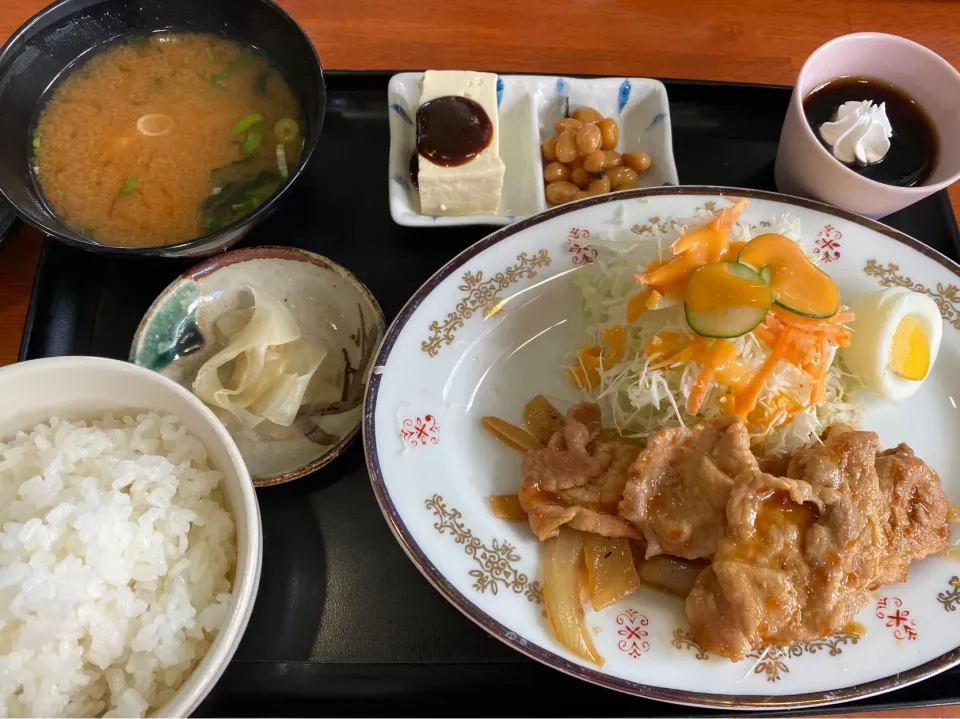 中央FC喫茶室の生姜焼きランチ|Morito Kamiyaさん