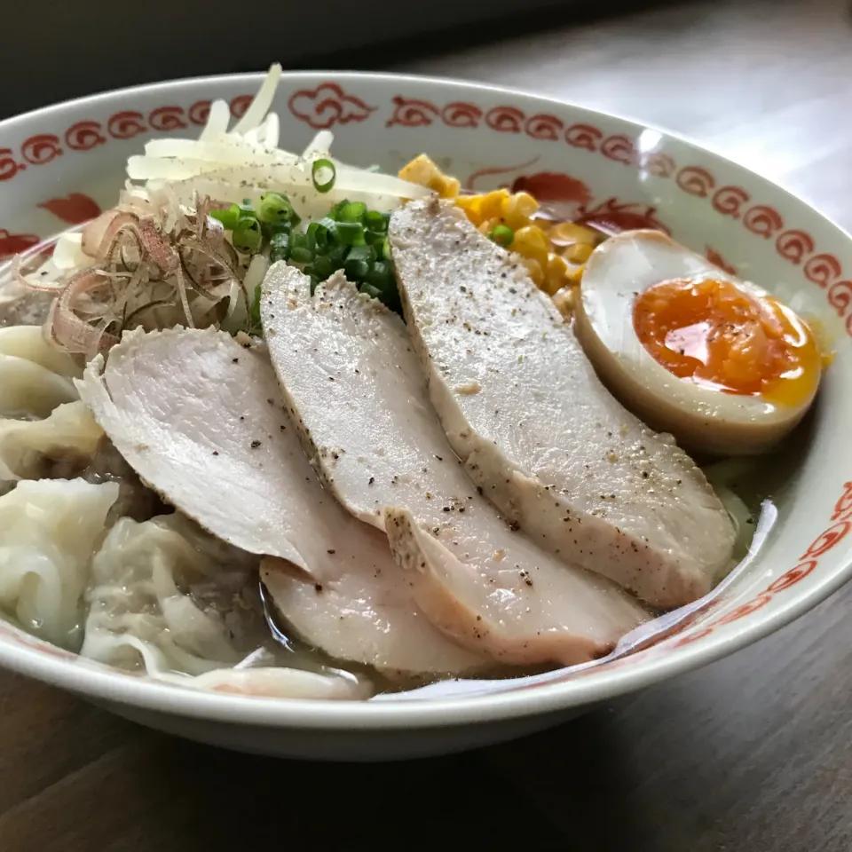 Snapdishの料理写真:塩ラーメン|koji toyodaさん