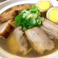 Snapdishの料理写真:チャーシュー塩ラーメン|arupaka3seiさん