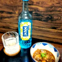 ジャスミン茶の焼酎にトロトロに煮た牛スジの煮込み|CAVA亭さん