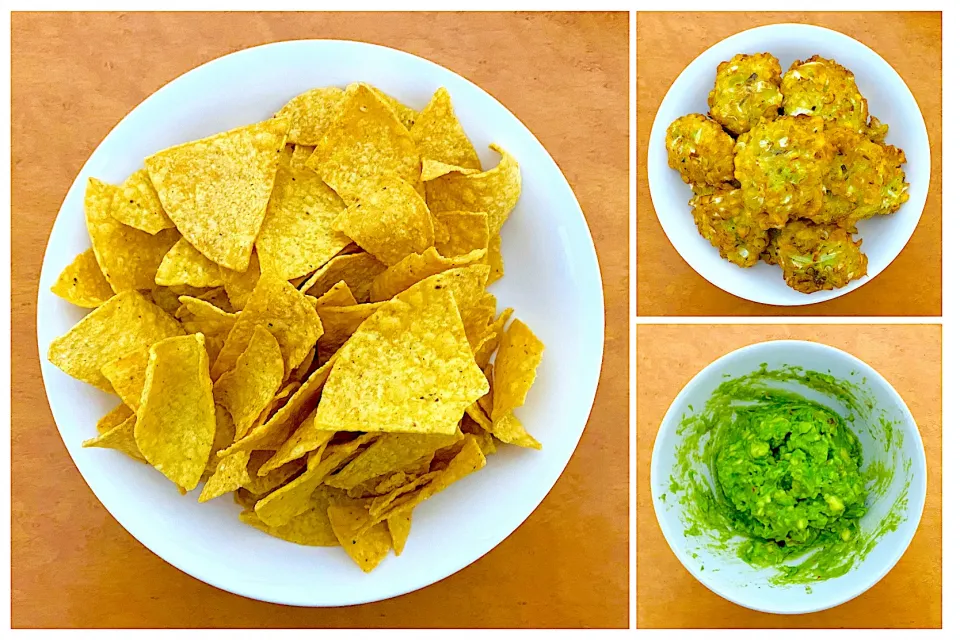 Tonight is guacamole with tortilla and corn-cabbage fritter, ready for dinner :)|MI 「いどりす」さん