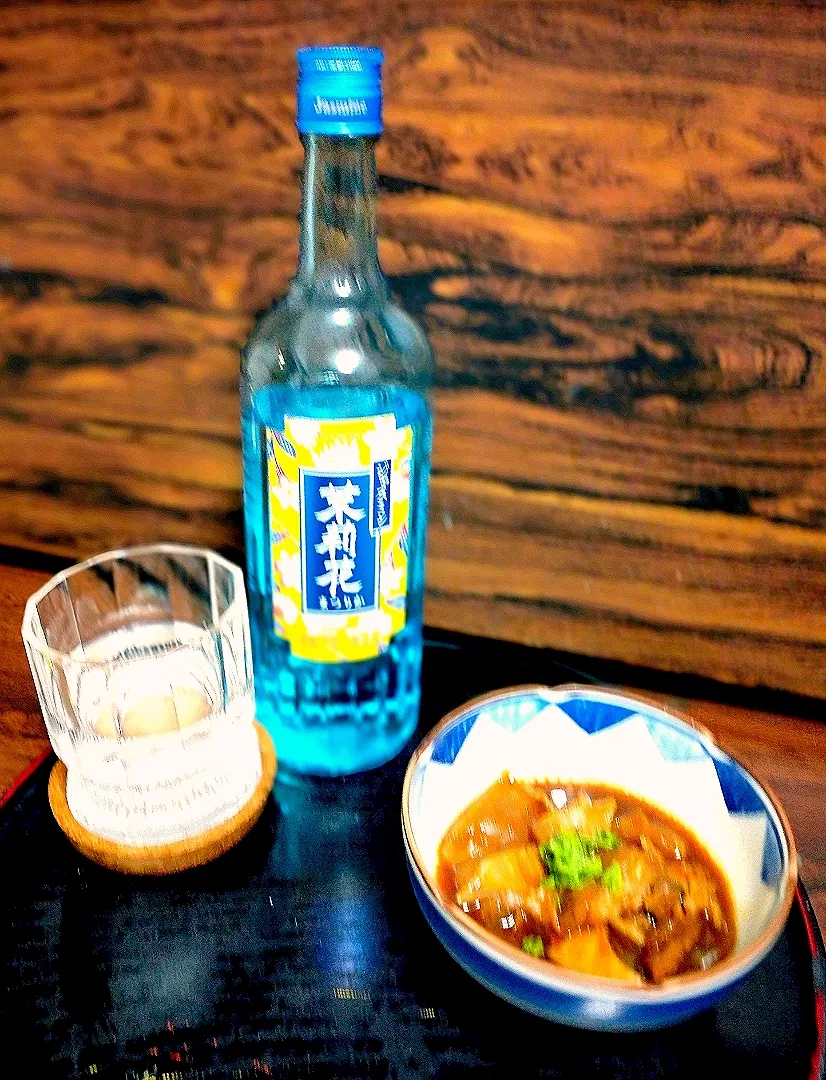 ジャスミン茶の焼酎に
牛スジの煮込み|CAVA亭さん