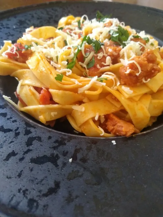 Snapdishの料理写真:fettucini with sausage ragout|Costa Navarro Gastronomiaさん