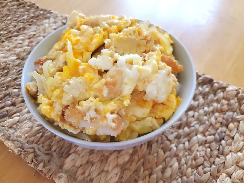 チキンカツとお豆腐の親子丼|gomanmaさん