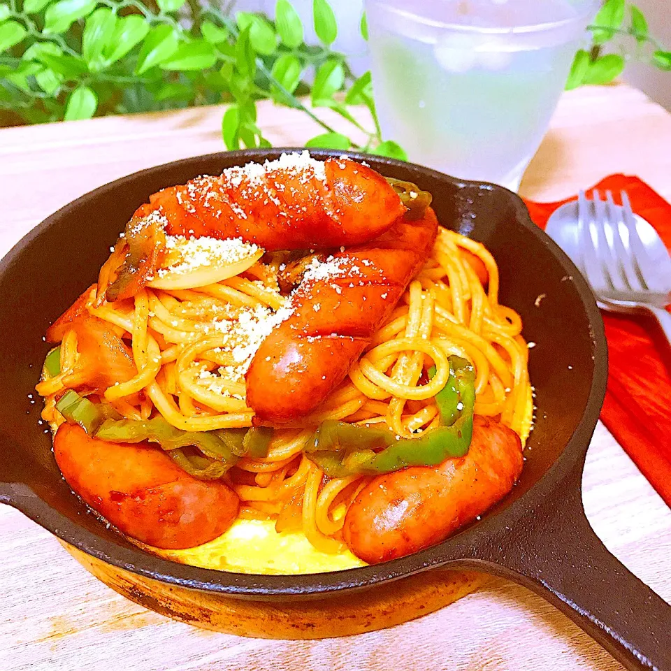 🍝カフェ風スキレットスパゲティナポリタン😋　　　こんなのパスタじゃないってイタリアン怒るだろうな〜💦|Sの食卓さん