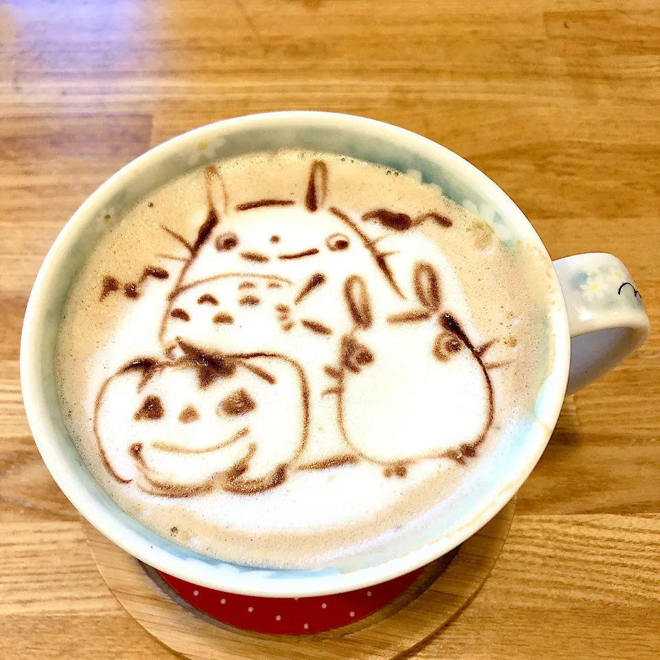 北海道千歳市かもめ食堂☕️トトロのハロウィンラテアート🎃|Happy suzumeさん