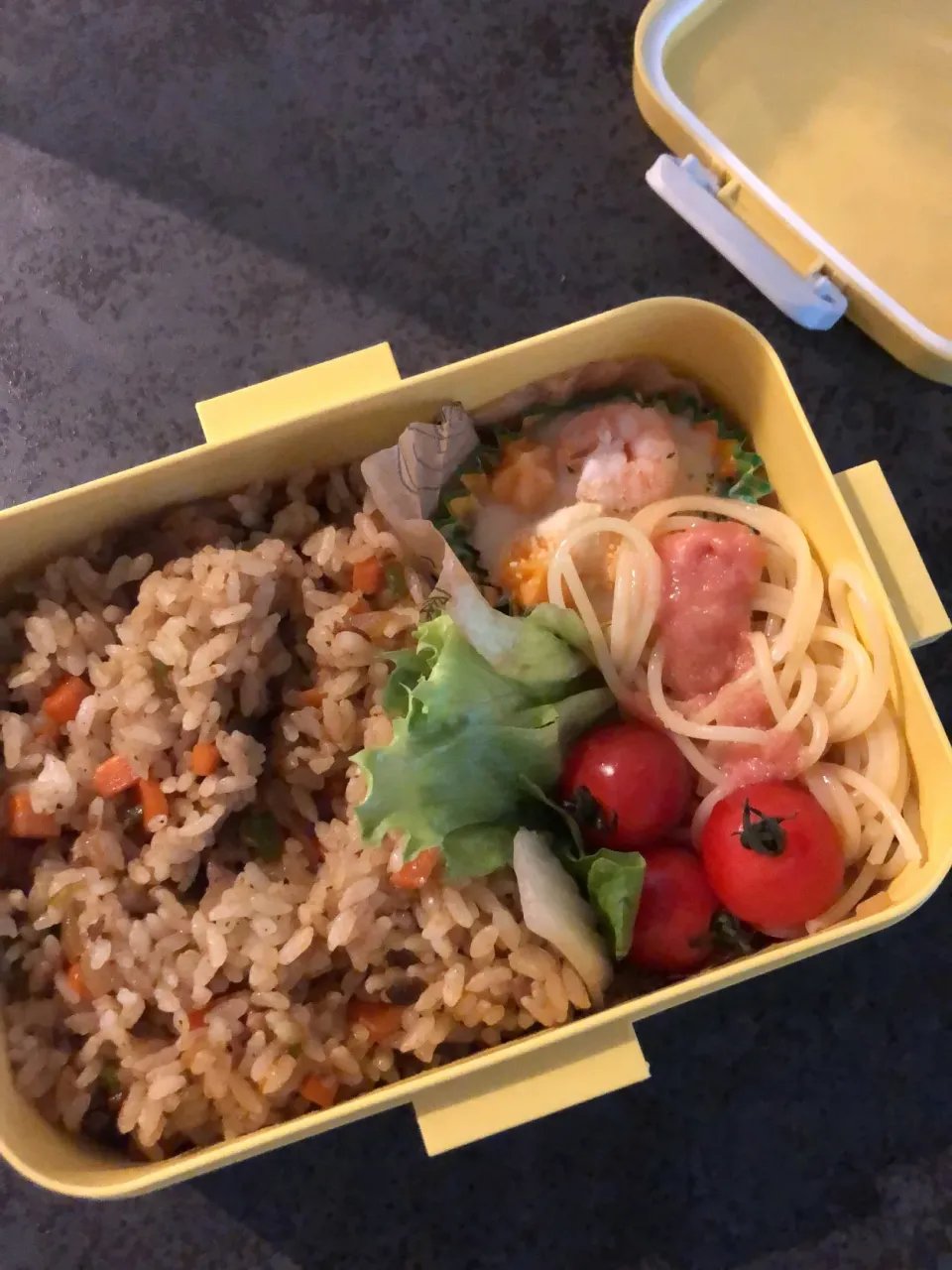 カレー弁当|ハッチ🐝さん