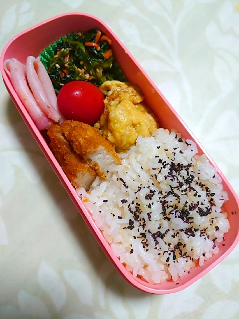 私のお弁当

今日はおかずが少ない|🍒ふみりん🍒さん