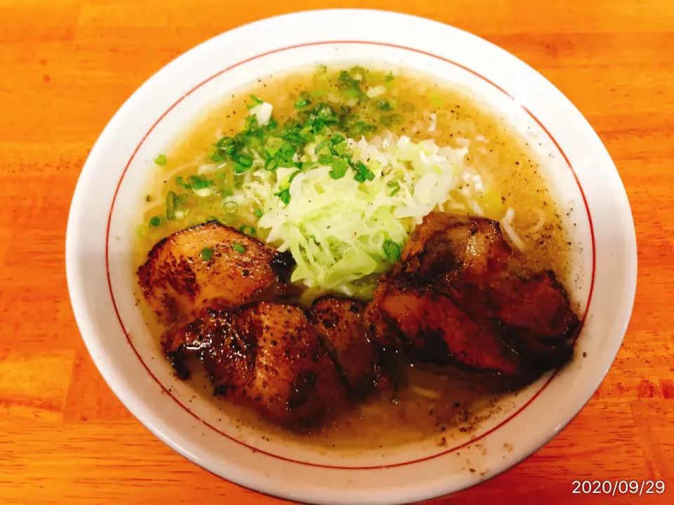 みなとラーメン（鶏白湯と魚介の鹿児島ラーメン）|コージ💫さん