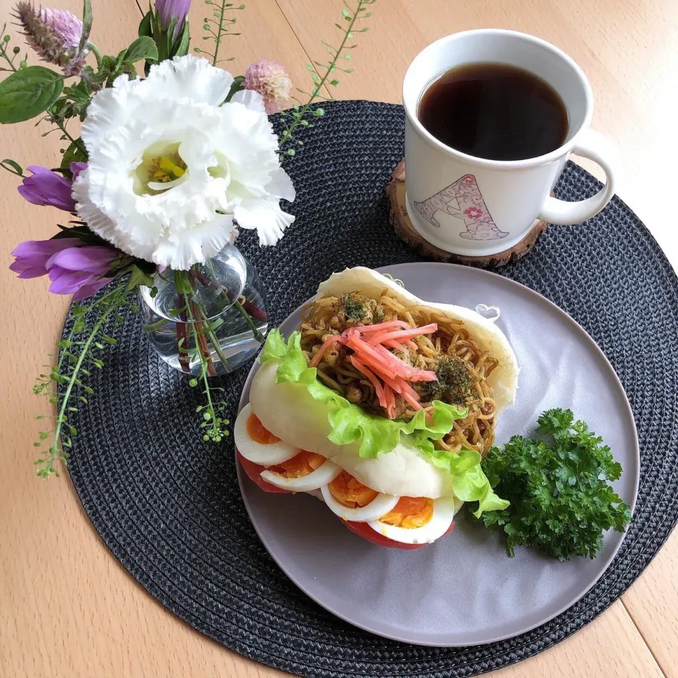 9/29❤︎ソース焼きそば&半熟たまご白パンサンド❤︎🌱|Makinsさん