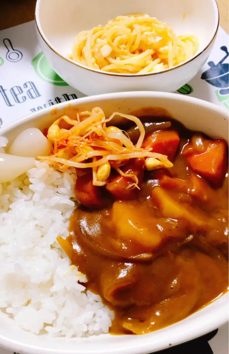 Snapdishの料理写真:カレーにサラスパ|美羽さん