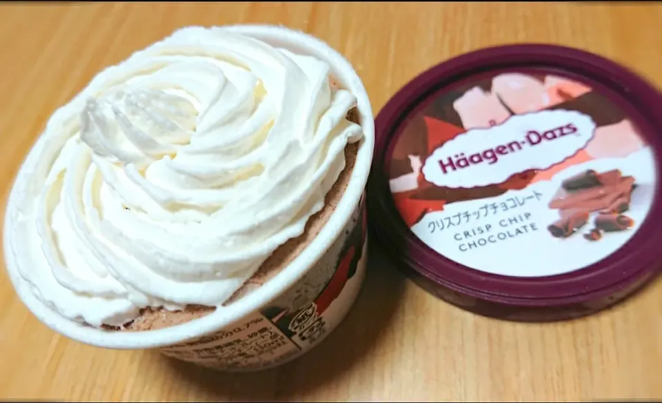 ハーゲンダッツチョコに生クリーム|やっちさん