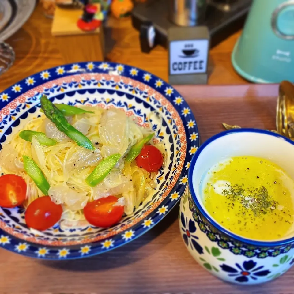 Snapdishの料理写真:ヒラメの冷製カッペリーニ・南瓜と豆乳の冷製スープ|まぁちゃんさん