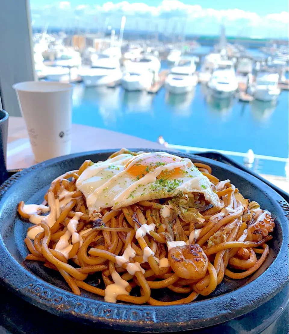 ぼてじゆ てっぱん 屋台 横浜海鮮焼きそば|シュトママさん