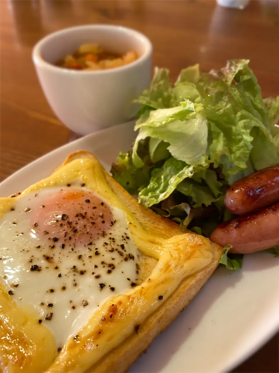 9/30の朝食　目玉焼きトースト|yoneさん