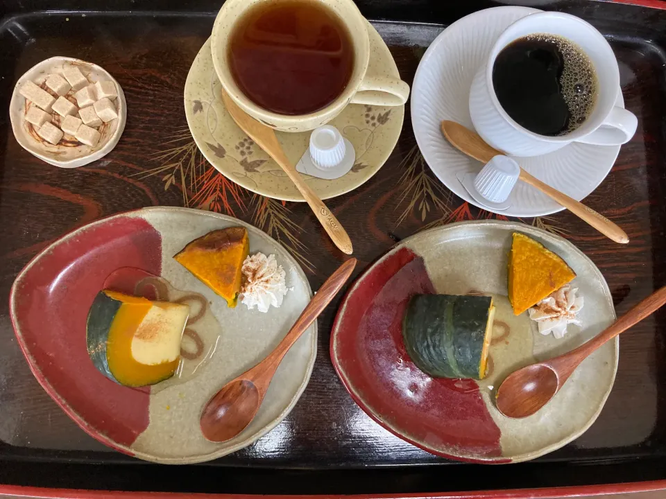 Snapdishの料理写真:かぼちゃまるごとプリン|hiroaさん