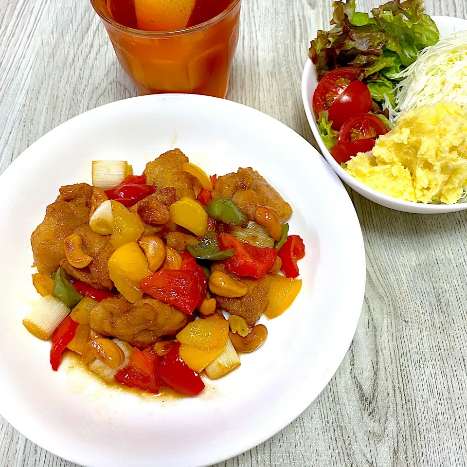 鶏肉とカシューナッツの炒め物|まみっこさん