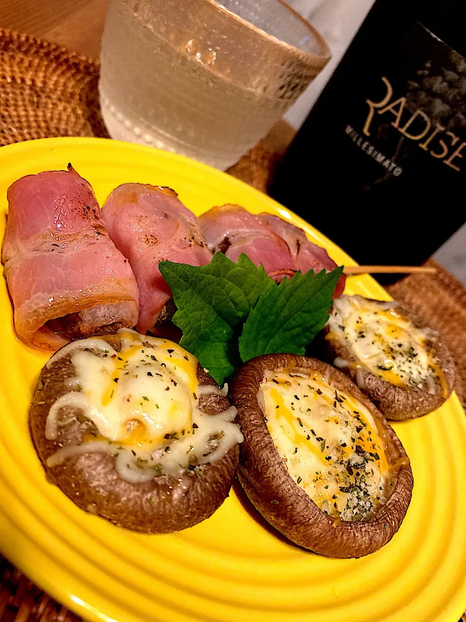 椎茸のベーコン巻焼きとチーズ焼き😋🥂💕✨|アイさん