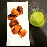 bread ball with leftover bread and coriander chutney|candyさん