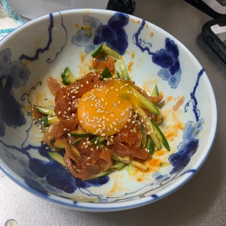 Snapdishの料理写真:生ハムときゅうりのユッケ|Mr.キャベジさん