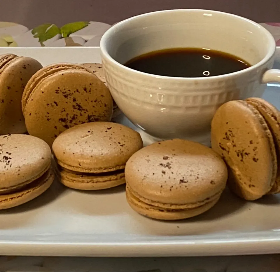 Coffee Macarons|Cooking with LBoriVazquezさん