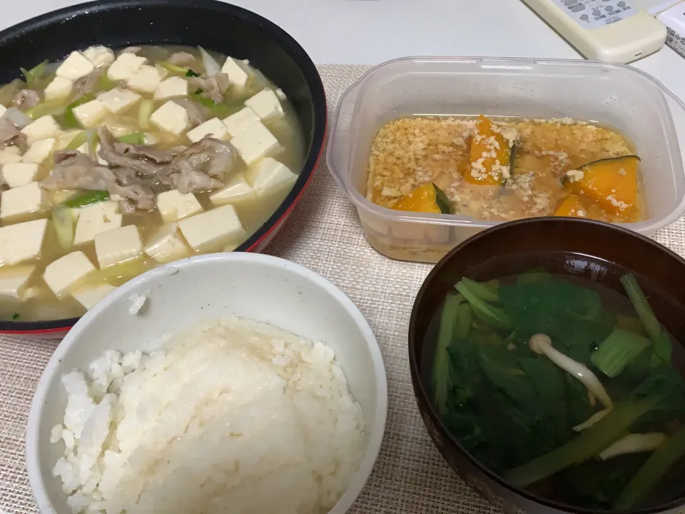 しめじ？と小松菜スープと肉ネギ豆腐鍋|いぶきさん