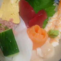 Snapdishの料理写真:海鮮丼！|ひろみさん