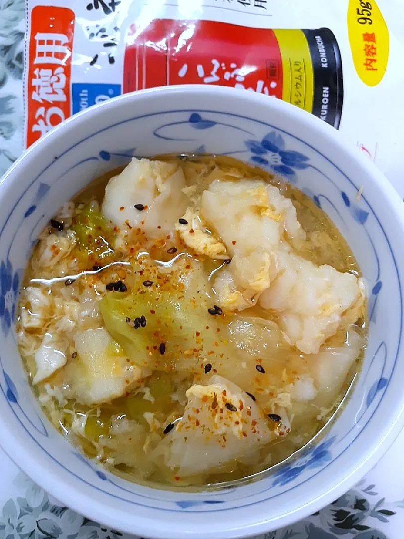 Snapdishの料理写真:偶然の産物⁉️🔷餃子のタレで酸辣湯スープ🍜ワンタンの皮が喉ごしの良いすいとん風に🔷|@きなこさん