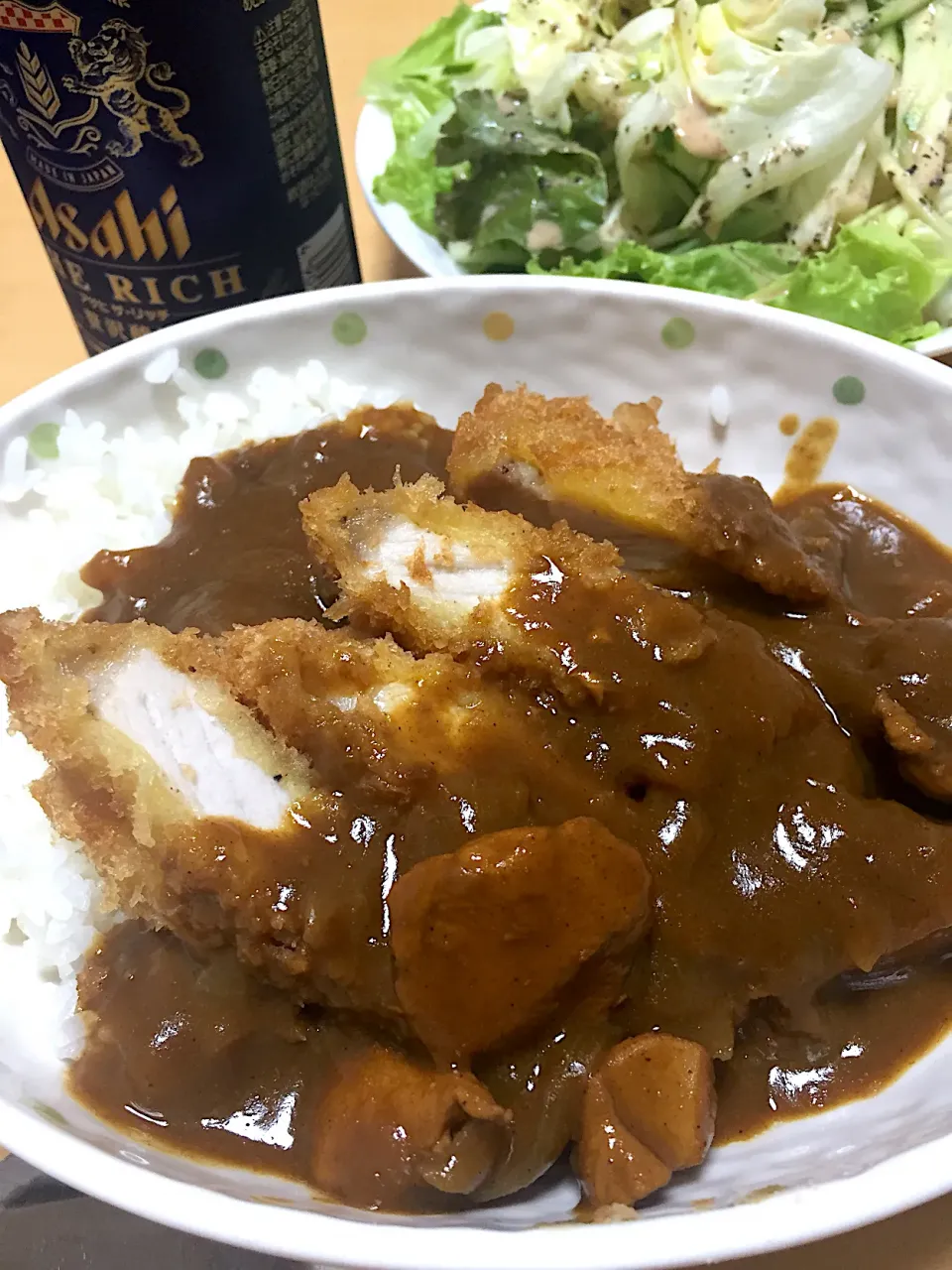 在宅勤務中の男飯(カツカレー！)|おおもりの星さん