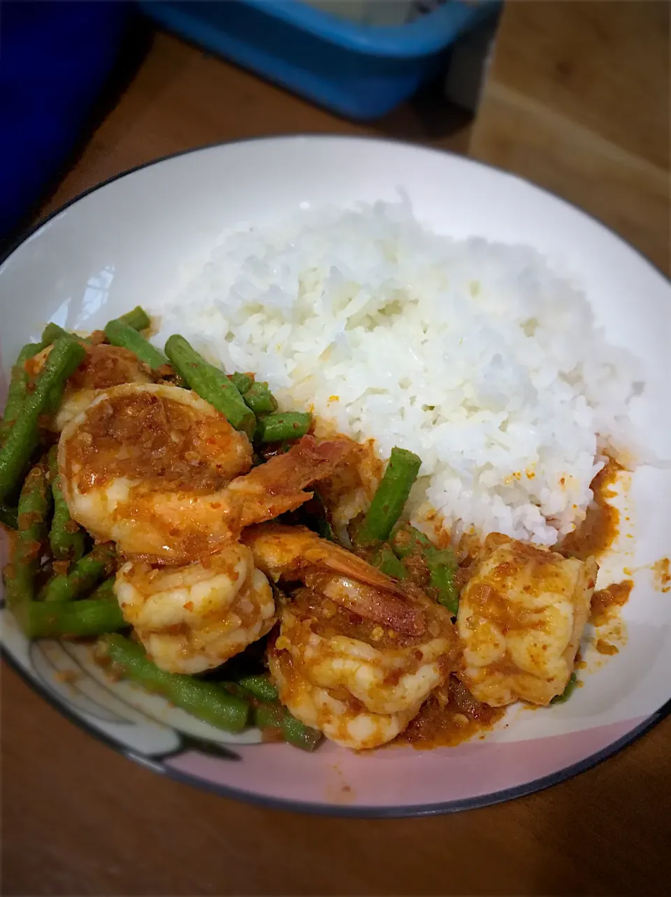 Stir Fried Red Curry With Shrimp|Muaylek Thanomsriさん