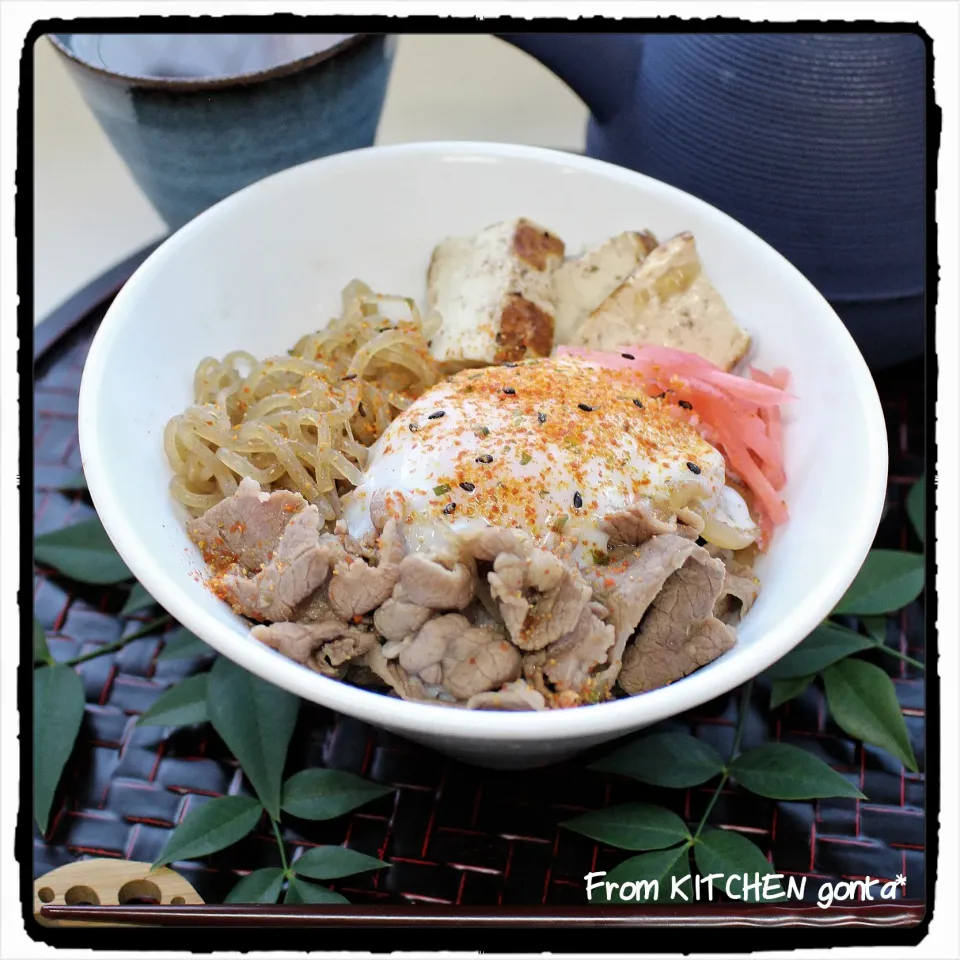 我が家のズボラ料理⁈牛すき煮丼♬﻿|gonta*さん