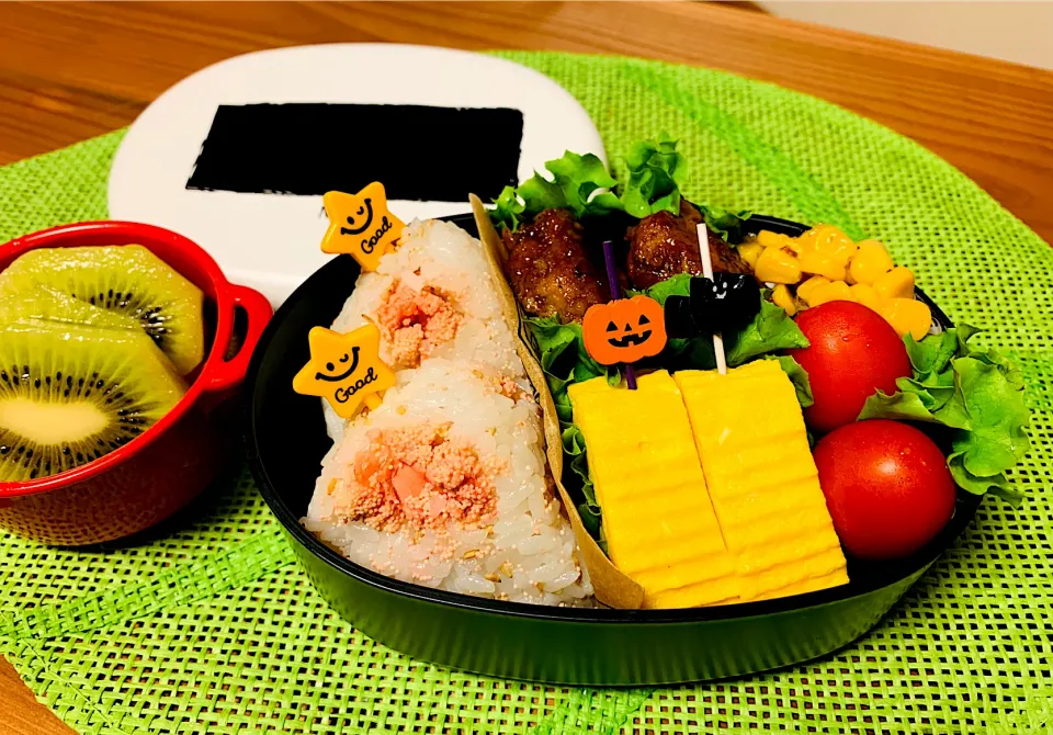 娘のお弁当🍙ハンバーグ弁当|いちごさん