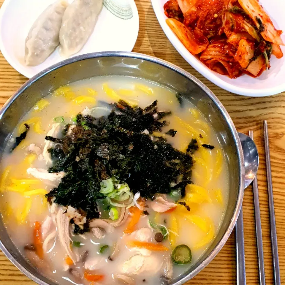 초계 온국수(Chicken Noodles Soup w/ Mandu)|Jeryさん