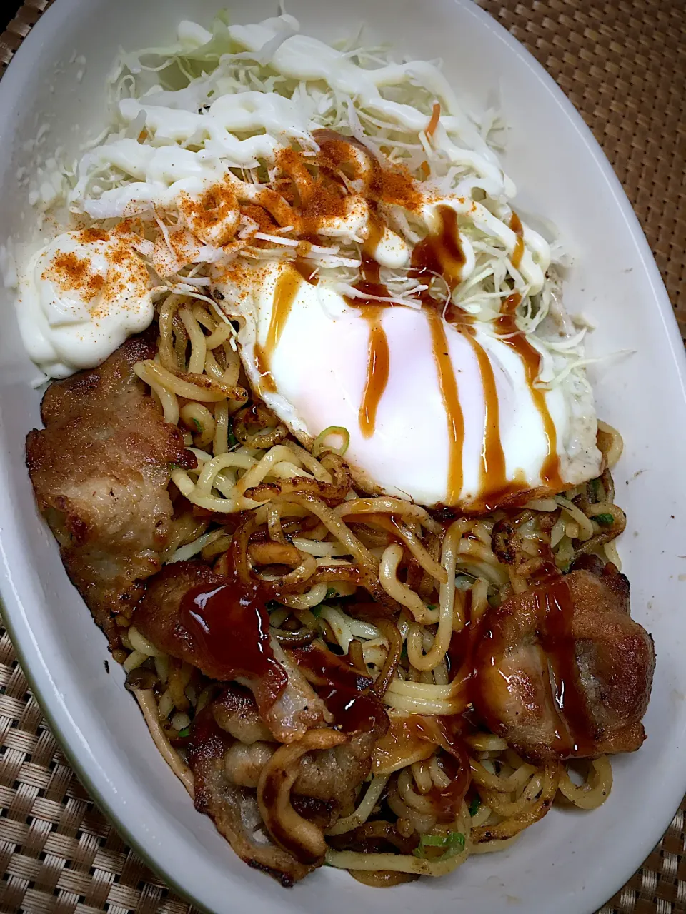 豚の生姜焼き焼きそば|すくらんぶるえっぐさん