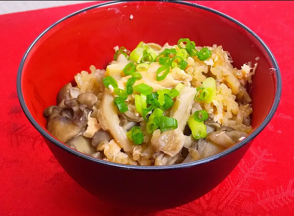 鮭とキノコの炊き込み御飯|マイケルの料理さん