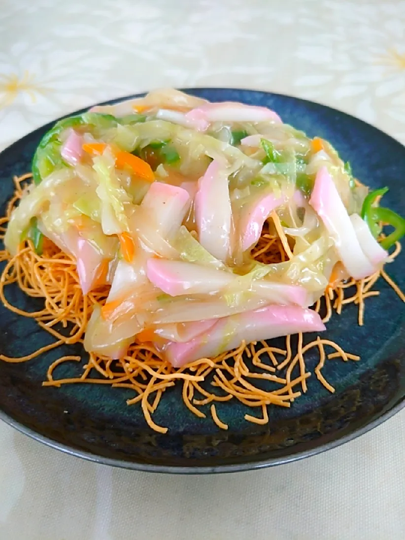 お昼は皿うどん

『うどん』って言うけど、違うような…。

かたいうちに食べるのが好き。|🍒ふみりん🍒さん