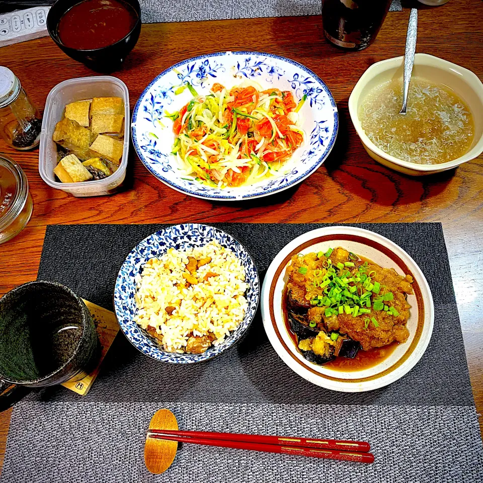 栗ごはん、おろし大根の煮込みハンバーグ、サーモンのカルパッチョ、残り物、常備菜|yakinasuさん