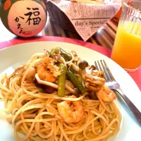 Snapdishの料理写真:Ajillo Spaghetti|Leslie Shikeさん