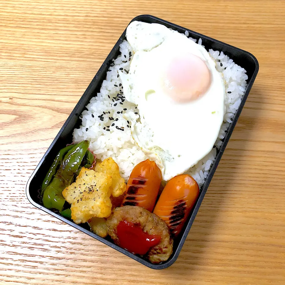 土曜日の旦那さんのお弁当🍙|むさけんさん