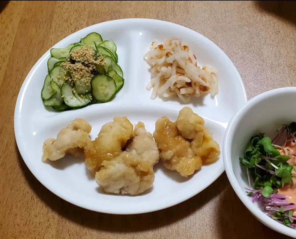 鶏肩小肉の米酢照り焼き
大根の梅なます
きゅうりの酢の物
ふじカイワレのサラダ|ナナさん