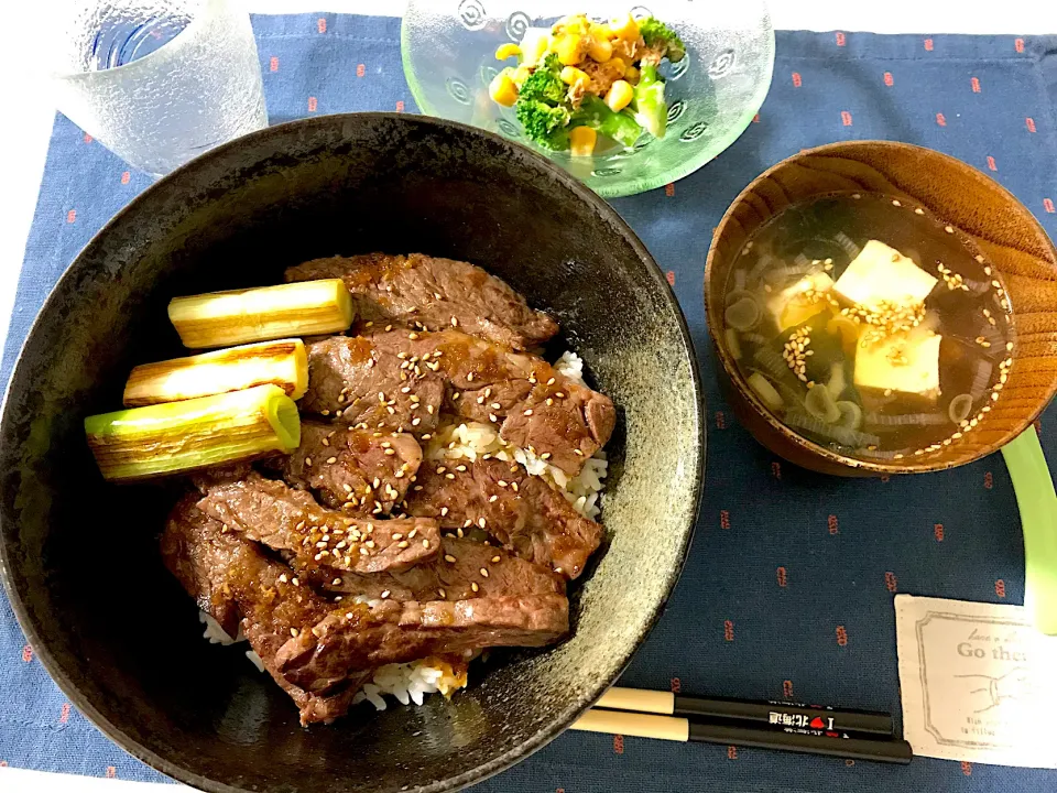 焼肉丼|Accaさん