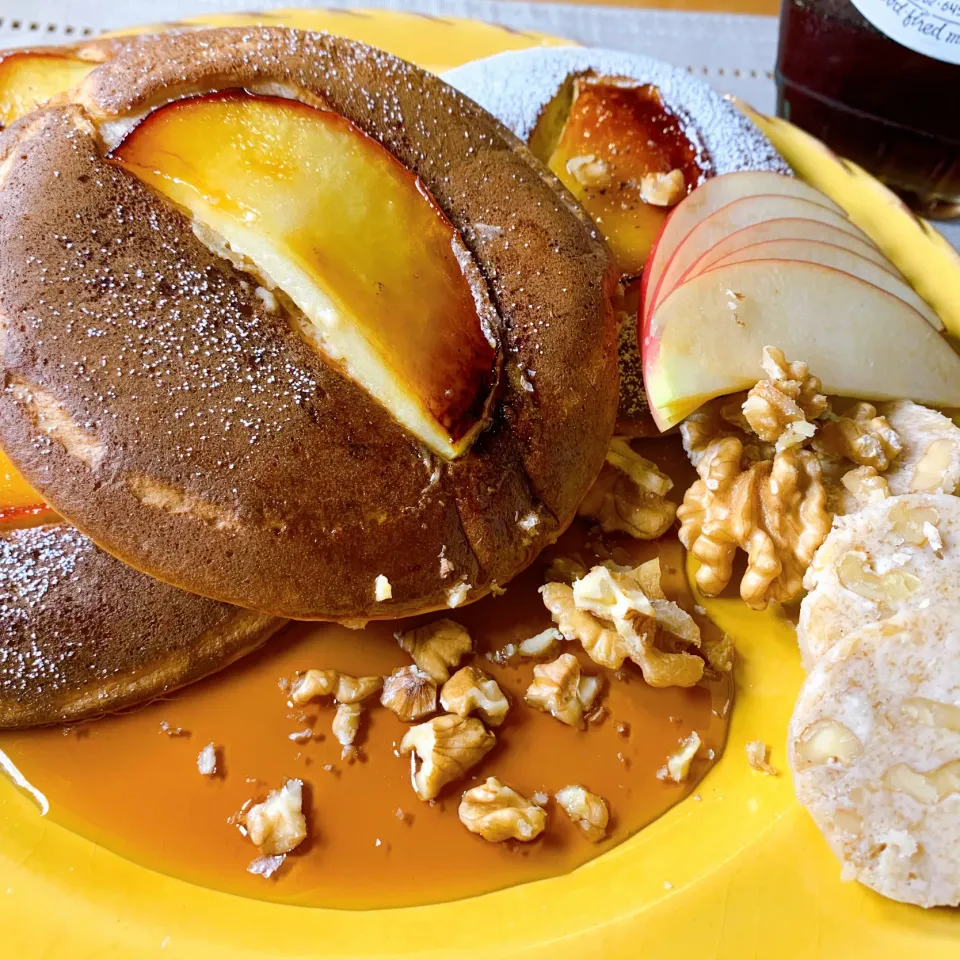 Farmer’s Market Apple Cider Pancake with Maple Walnut Butter (アップルサイダーパンケーキ、メープルとクルミバター)|Masa, The Cooking Husbandさん