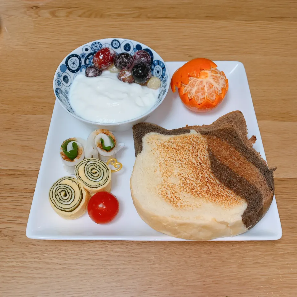 Snapdishの料理写真:朝ごはんワンプレート^ ^|ヤマネコさん