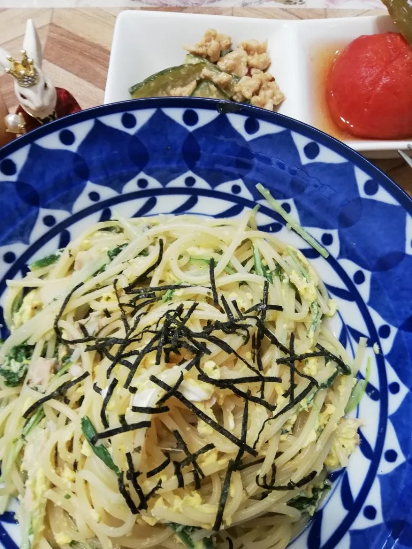 10/5
水菜とツナと卵のパスタでお昼だよ😋|たえさん