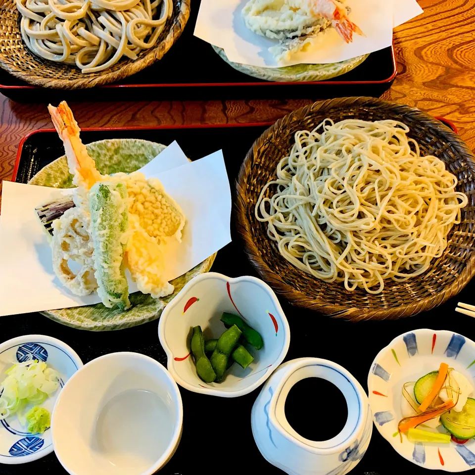 手打ちそば食べに行きました。そろそろ新そば食べたいけど。。。|ちはるさん