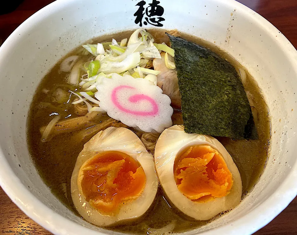 Snapdishの料理写真:麺処　穂し乃　味玉ラーメン|須佐 浩幸さん