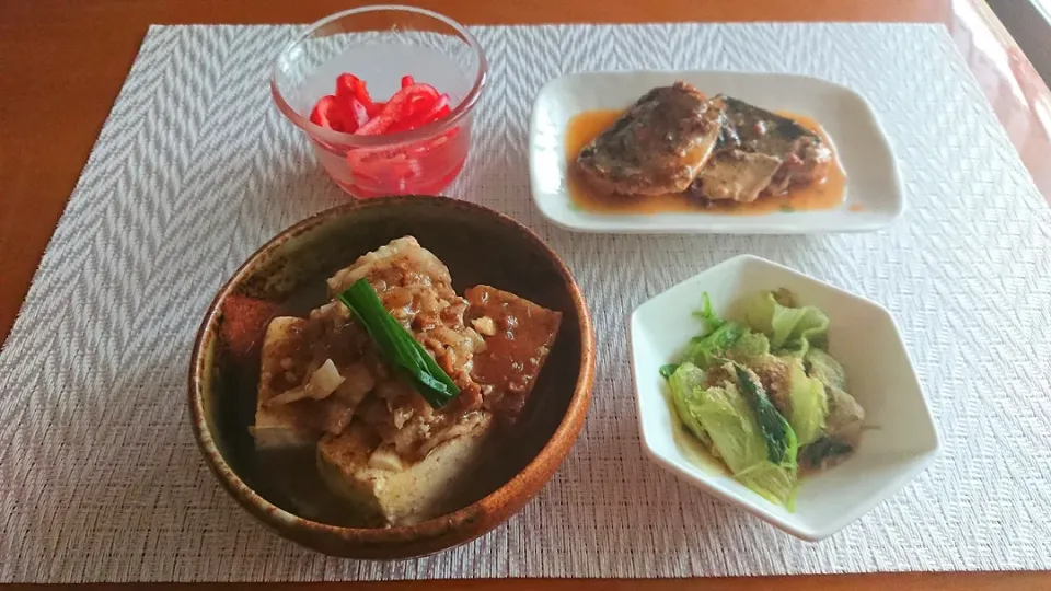 ☆肉豆腐
☆サバ味噌煮
☆まぶき菜ごま和え
☆パプリカピクルス|chikakoさん