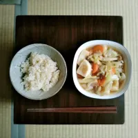 Snapdishの料理写真:おでん用はんぺん味噌汁|omotoさん